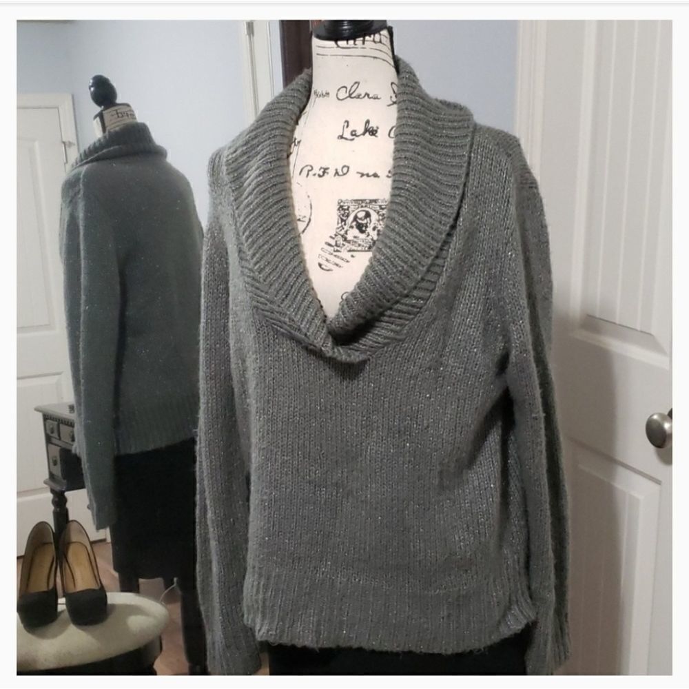 Grey sweater   - Picture 3 of 3